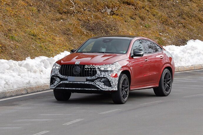 2023-mercedes-amg-gle-53-leaves-nothing-for-the-imagination-updates-are-imminent_13