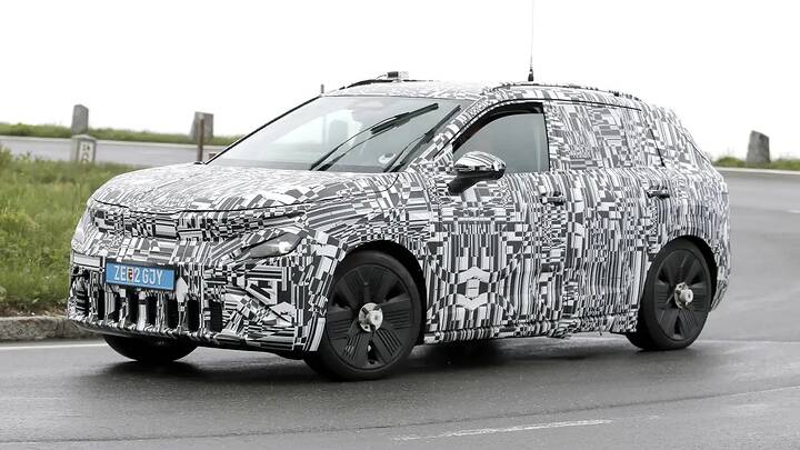 Skoda Epiq spyshots 2025-2