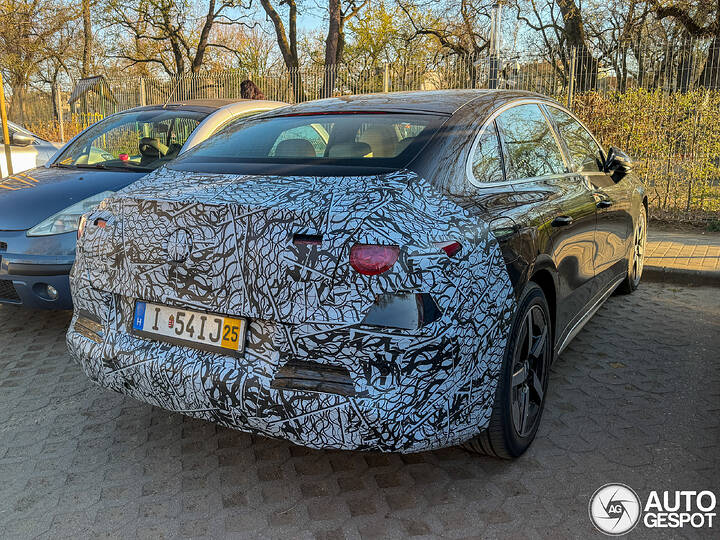 mercedes-benz-c-klasse-ev-2026-6cfc3-c616305042026183829_4
