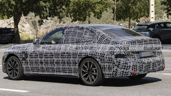 bmw-serie-3-330-phev-2027-fotos-espia-2025109425-1753893964_10