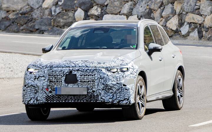 spy-photos-2027-mercedes-benz-glc-facelift-prototype-shows-finalized-exterior-design_2