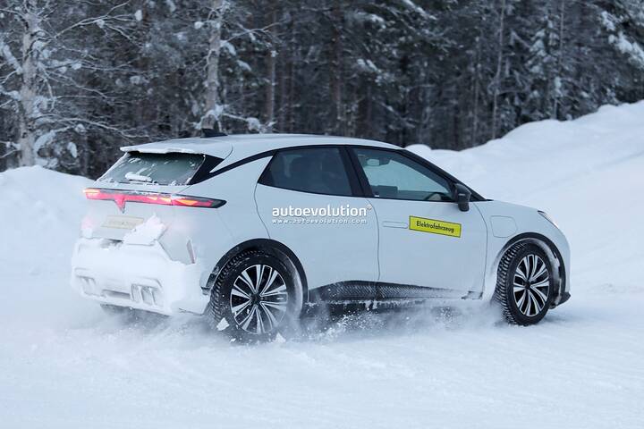 imgi_31_spy-photos-2026-cupra-raval-comes-out-to-play-virtually-uncamouflaged_2