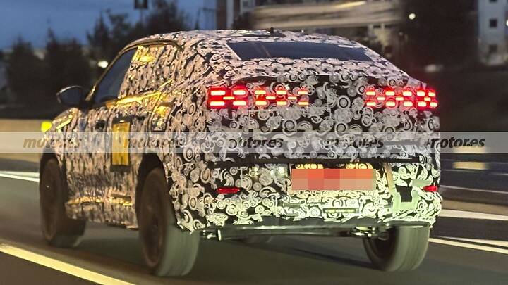 fiat-panda-fastback-coupe-2027-fotos-espia-2026112116-1768859582_15