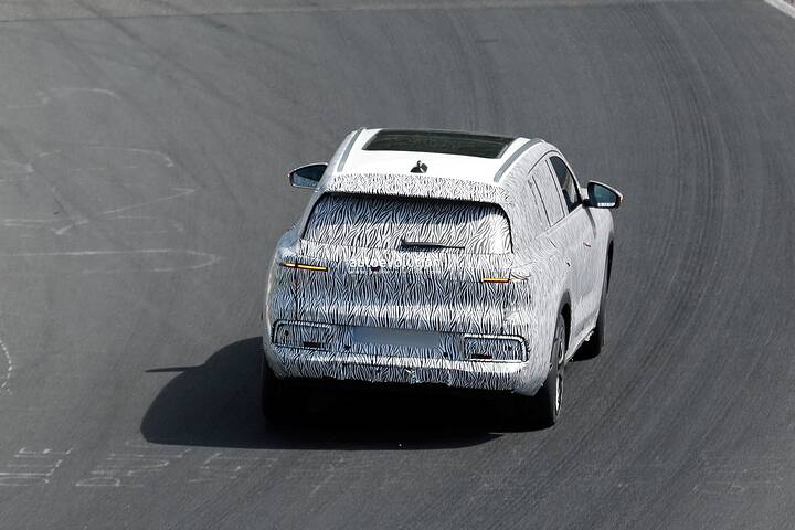 china-s-2026-audi-q6-facelift-shows-q6-e-tron-styling-cues_10