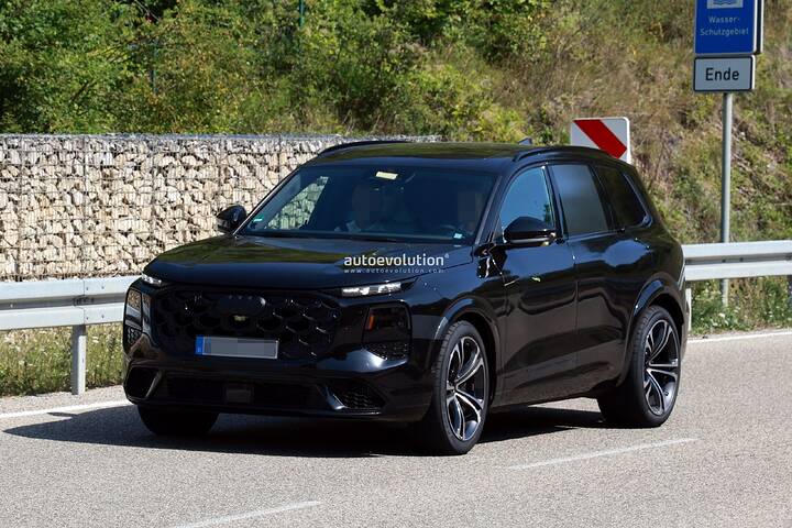 imgi_37_audi-s-all-new-sq7-caught-in-the-open-is-it-still-a-v8-powered-model-257498_1