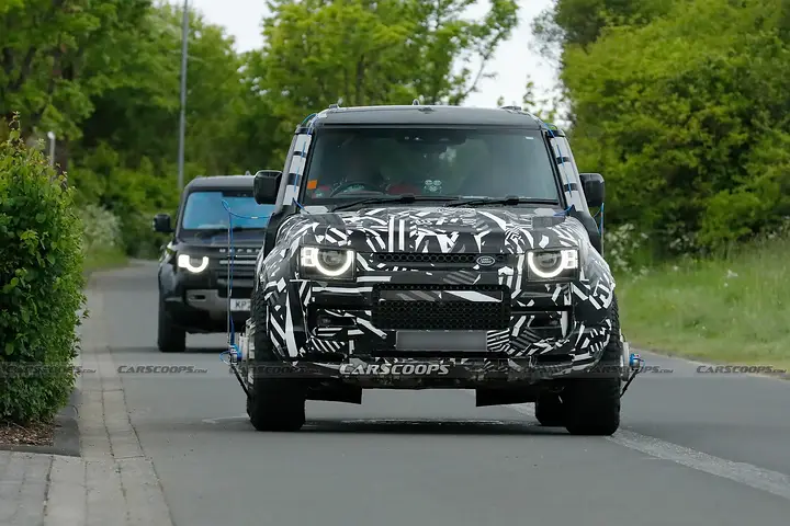 Land-Rover-Defender-Extreme-Spy-Shots--newcarscoops-23