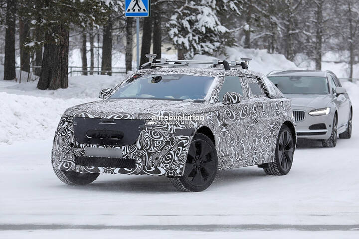 2027-range-rover-velar-electric-spotted-newcarscoops-0024