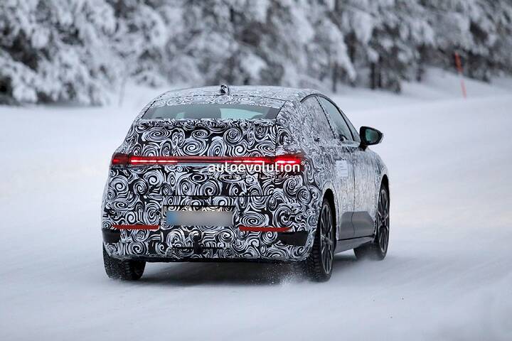 imgi_40_2027-audi-a2-e-tron-heads-up-north-for-the-final-testing-session-before-production-starts_11