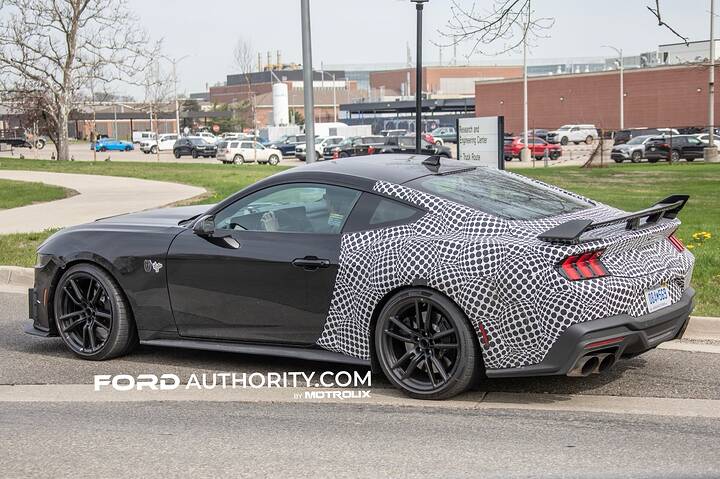 2026-Ford-Mustang-Shelby-GT500-S650-Prototype-Spy-Shots-April-2025-Exterior-005