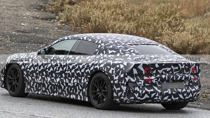 mercedes-amg-gt-berlina-2026-fotos-espia-2025111526-1765388130_28