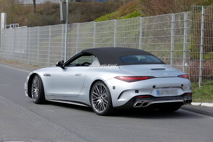 spy-photos-refreshed-2027-mercedes-amg-gt-and-sl-63-don-t-hide-much-anymore-but-might-deceive_12