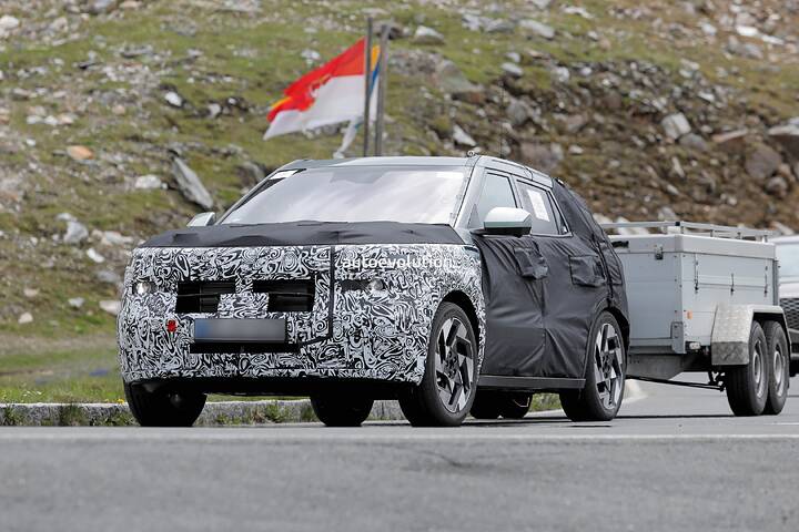 hyundais-2027-kona-skipping-the-mid-cycle-refresh-for-a-complete-redesign_4