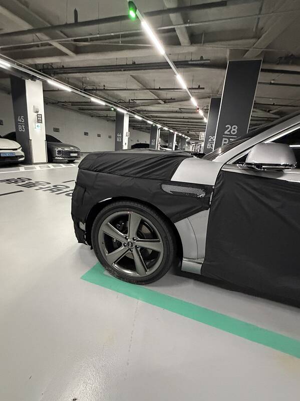 thumb-08125a93871f86378388a2e6748108bc_1765419806_9245_950x1267