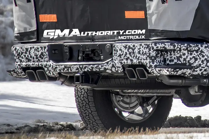 2027-Chevrolet-Silverado-1500-Crew-Cab-Short-Box-Prototype-Spy-Shots-March-2025-Exterior-015-rear-bumper-exhaust