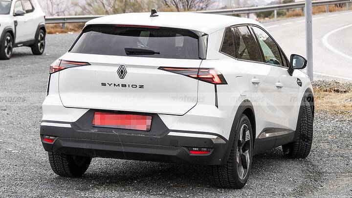renault-symbioz-mhev-fotos-espia-2025106277-1737477101_7