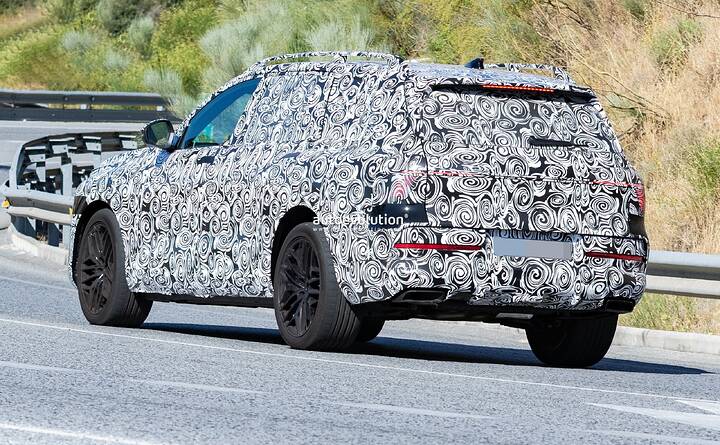 imgi_42_audis-first-ever-q9-looks-almost-ready-to-take-on-the-bmw-x7-and-mercedes-gls_10