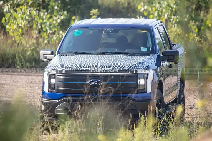 2026-Ford-F-150-Lightning-821-13-1536x1024