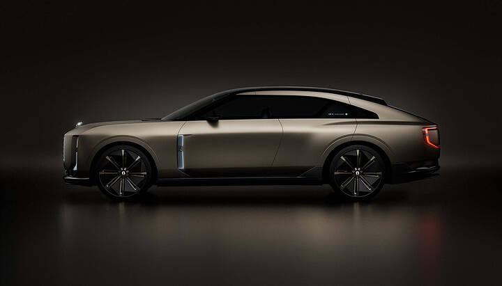 11 - EXP 15 Exterior