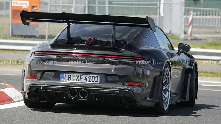 porsche-911-gt3-rs-2026-newcarscoops (5)