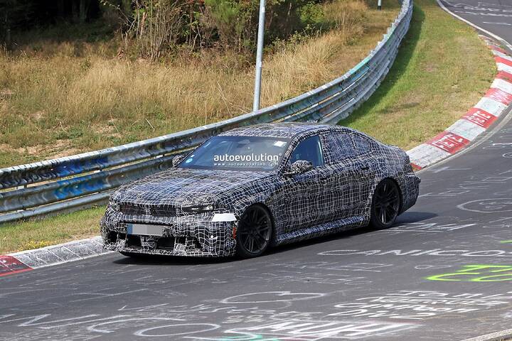 spy-photos-2027-bmw-m5-neue-klasse-prototype-rocking-the-nuerburgring-reveals-all-we-need-to-know-276726_1