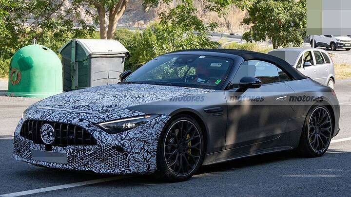 Cazado el nuevo Mercedes-AMG descapotable con motor V8 que revolucionará el mercado de los deportivos 3