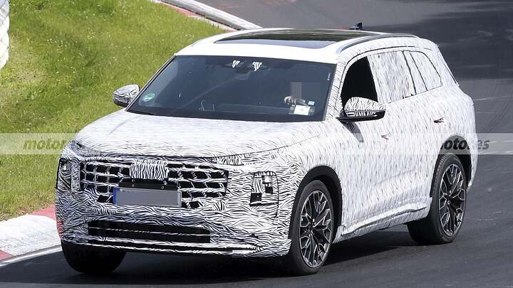 Audi prueba un nuevo SUV exclusivo para China en Nürburgring, lo fabricarán los dueños de MG 16