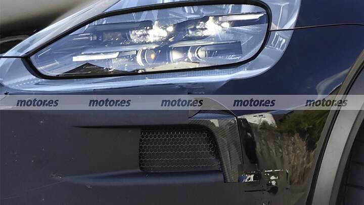 Porsche is preparing an electric Cayenne Coupé Turbo GT that promises insane figures.