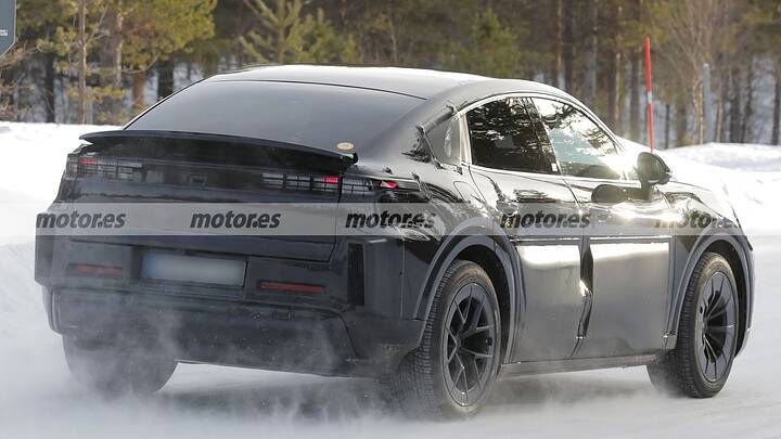 porsche-cayenne-coupe-2027-fotos-espia-2025106821-1740164776_11 (1)