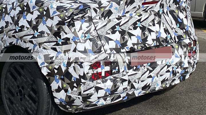 First spy photos of the new 2026 Nissan JUKE, the SUV that promises to surprise everyone again 13