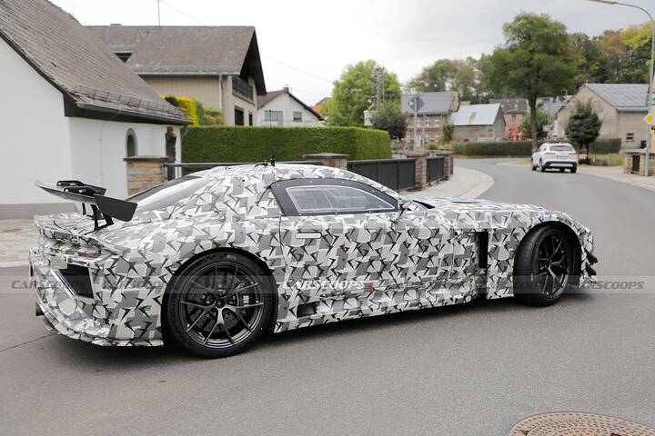 Lexus-LFR-Scoop-New-8