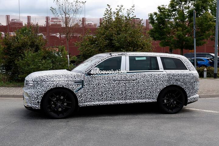 imgi_58_2027-genesis-gv90-spied-with-purportedly-optional-coach-doors-open_12