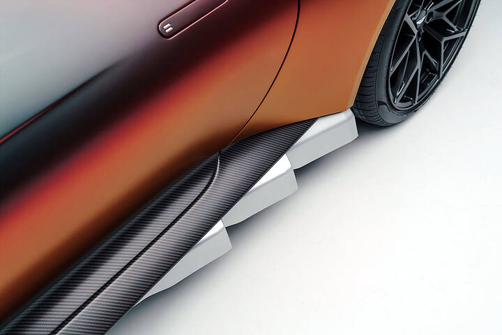 Aston Martin Valen_18