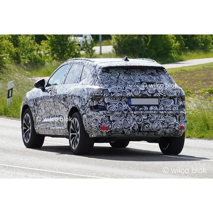 New Audi Q3 is coming- the release could be next month!#audi #q3 #audiq3 #prototype #Erlkönig #spyshot #carspy #germany #luxury #lifestyle #suv #vorsprungdurchtechnik (3)