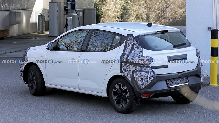 dacia-sandero-facelift-2026-als-erlkonig (3)