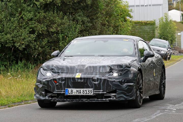 mercedes-amg-gt-4-door-ev-looks-like-a-bugatti-hypersedan-from-the-rear_2