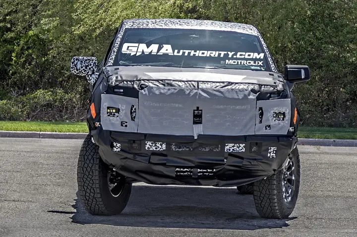 2027-Chevrolet-Silverado-ZR2-1500-Prototype-Spy-Shots-May-2025-Exterior-010-front-front-fascia
