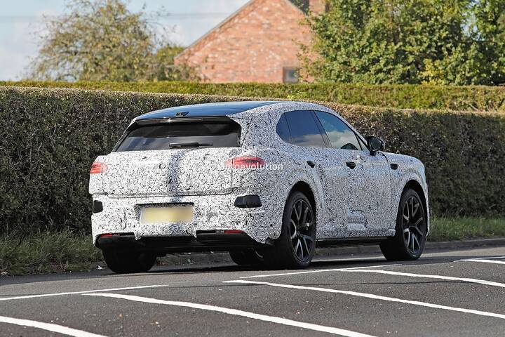imgi_89_bentley-s-urban-ev-identifies-as-a-smaller-bentayga-in-new-spy-shots_34