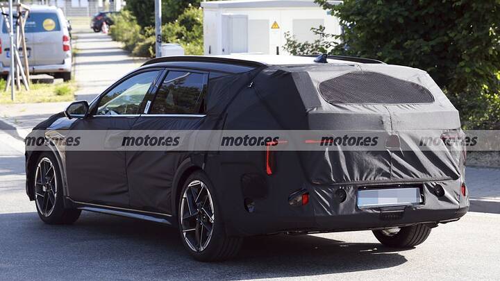 El nuevo familiar de KIA cazado en estas primeras fotos espía tiene algo del Optima… y apunta directo al Passat 19