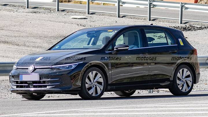 Volkswagen tendrá su propio Toyota Corolla, cazado el primer Golf híbrido HEV de la historia 5