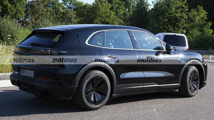 porsche-cayenne-electrico-2025109769-1756286690_10