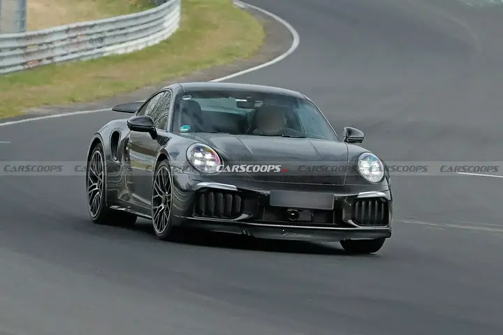 2026-Porsche-911-Turbo-S-324-2-1536x1026