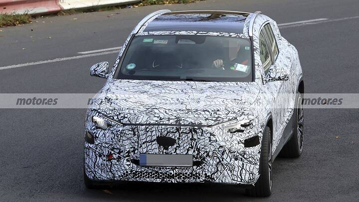 mercedes-amg-gla-electrico-newcarscoops-nurburgring-2028-2026113876-17773926301