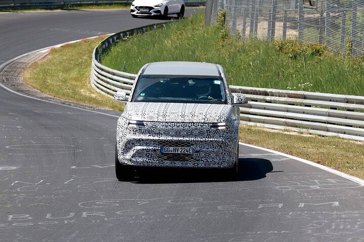 2026-genesis-gv90-three-row-luxury-electric-suv-caught-lapping-the-nurburgring-in-anger_25