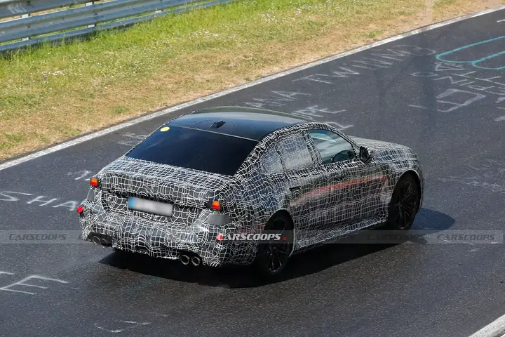 2027-BMW-M5-0014-1536x1025