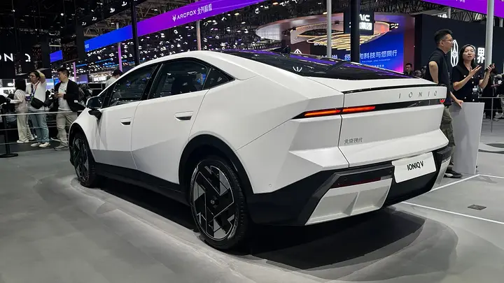 Hyundai Ioniq V - newcarscoops - rear 34oj81g0