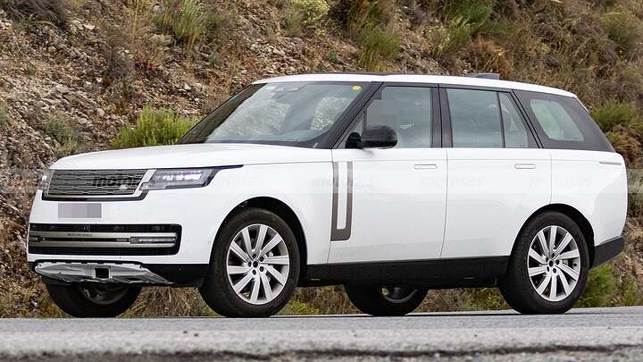 The new 2026 Range Rover hunted inside and out, the British SUV gets a 4-stage update
