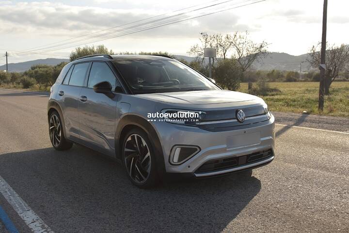 imgi_62_2026-volkswagen-id-cross-prototype-spied-with-minimal-camouflage_5