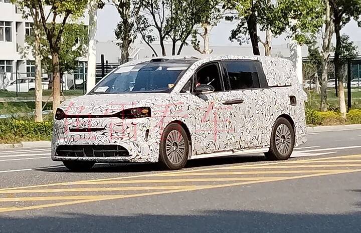 006VZsQNgy1i6wow86padj30u00jen4c