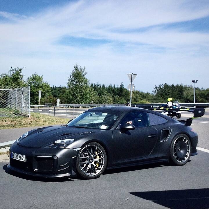 💥💥💥💥💥First pictures new project Manthey Racing ! #mantheyracing #porsche #carporn #spotted