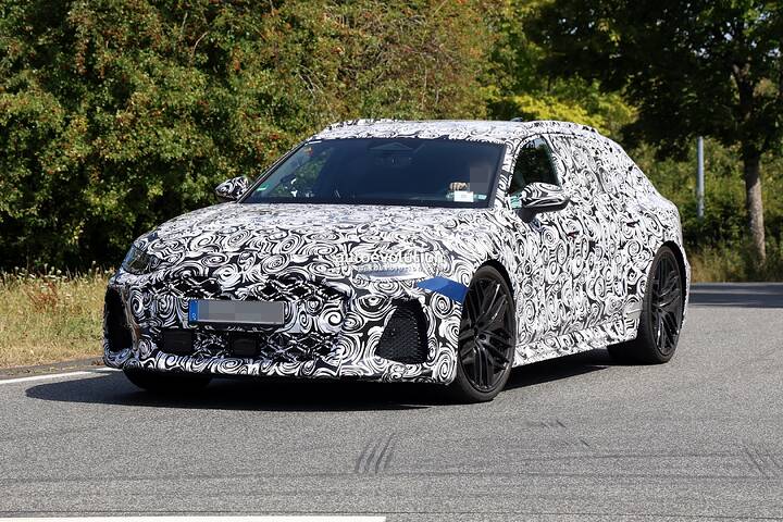 imgi_33_audis-all-new-rs-6-avant-spied-should-the-bmw-m5-touring-worry-about-it-260564_1